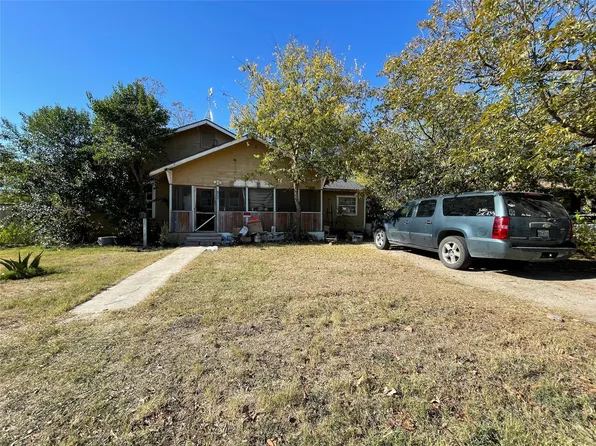 1617 6th St, Brownwood, TX 76801