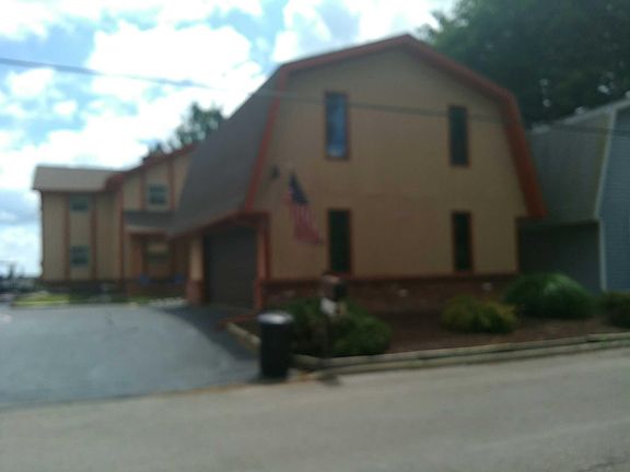 2nd image of 10258 Lakewood Ave