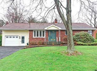 313 Jeanette Dr, Schenectady, NY 12306