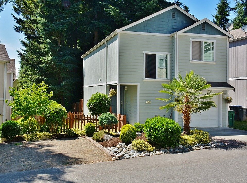 1st image of 1995 NE Green Glen Ln