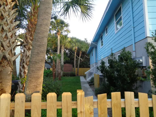 76 Ocean Blvd #76, Atlantic Beach, FL 32233