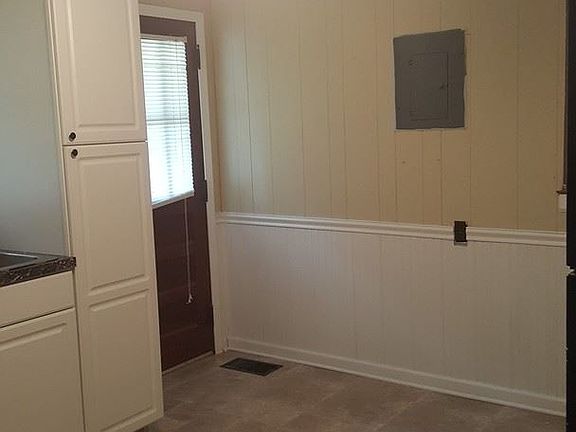 5th image of 5058 Lucile Ave SE
