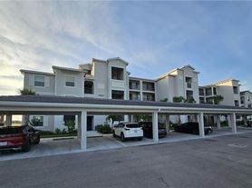 5479 Double Eagle Cir