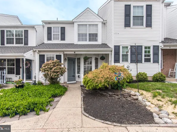 6 Taylors Way, Holland, PA 18966