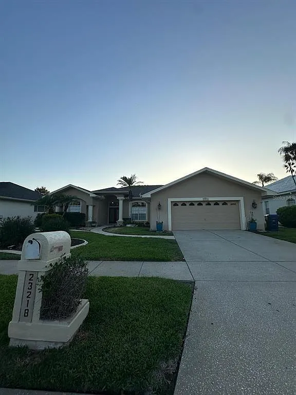 4 bed, 2.5 bath, 2343 sqft, $3,600 — Photo 1