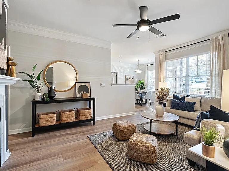 River Pointe at Den Rock Apartments — Photo 3