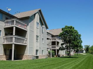 2600-2610 Fielding Ln #2602F102, Waukesha, WI 53188