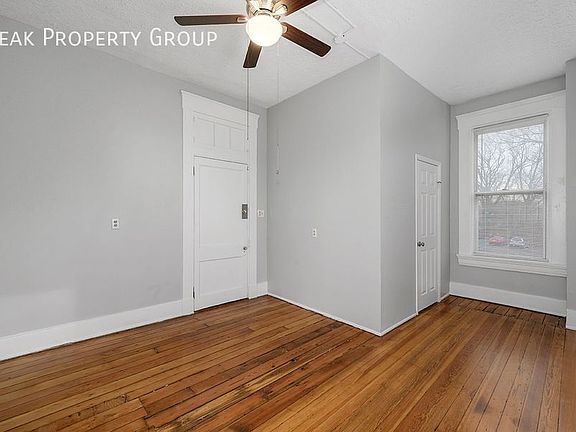 3rd image of 2338 Ohio Ave APT 2