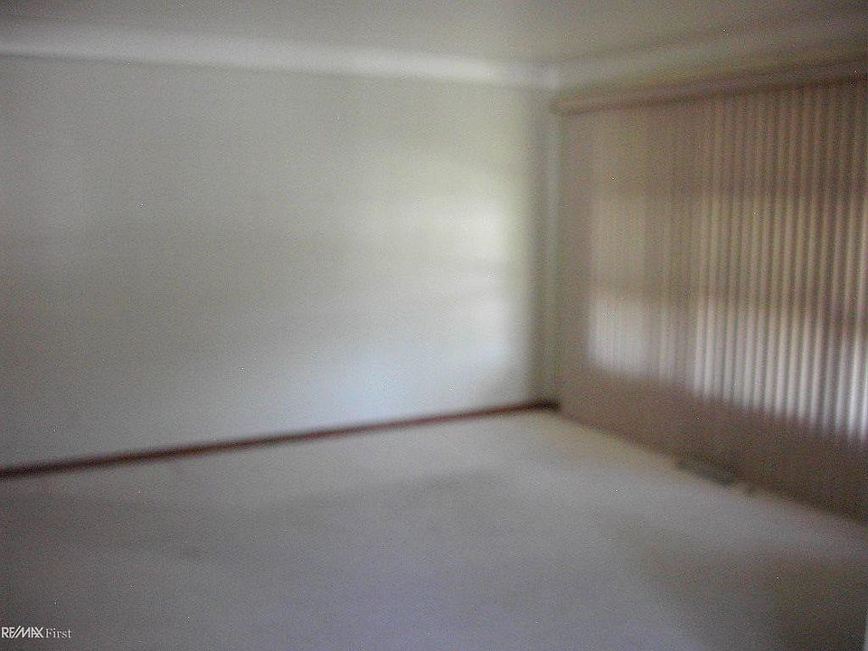 21900 Alice St, Saint Clair Shores, MI 48080 | Zillow