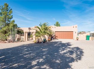 907 S Salt Pl, Golden Valley, AZ 86413