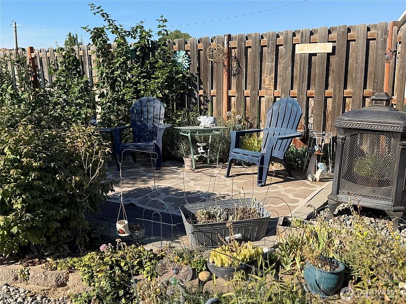 4th image of 900 Wildwood Drive