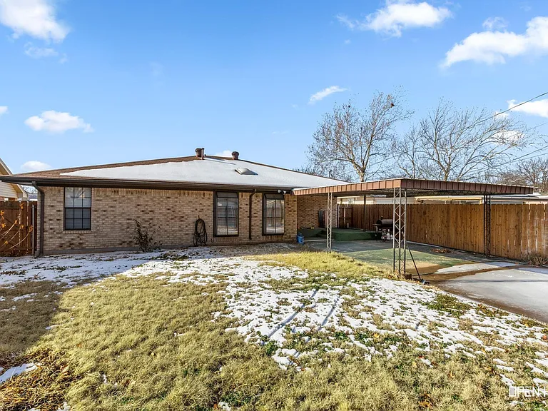 2810 Fleming Rd — Photo 29
