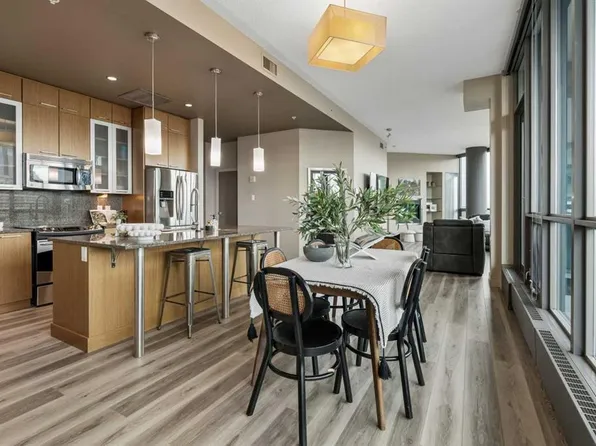 220 E 12th Ave SE #2401, Calgary, AB T2G 0R5