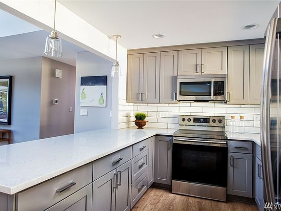 5th image of 10710 NE 143rd Pl