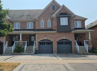 104 Oceanpearl Cres, Whitby, ON L1N 0C3
