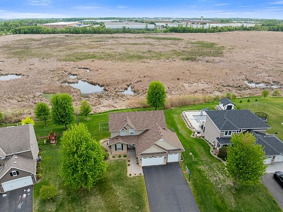 3rd image of 13827 Savanna Dr