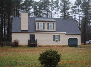 8060 Plum Hill Ln, West Point, VA 23181