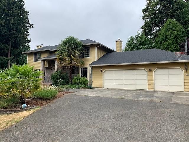Front of Home with 3 car Garage