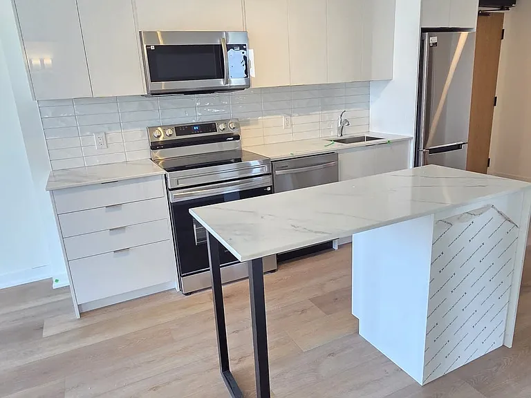 33 Erie Ave #1801 — Photo 9