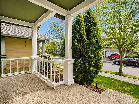 2nd image of 4036 Tribute Avenue E