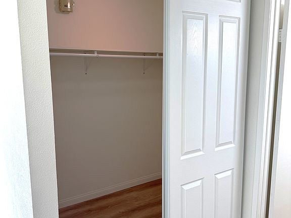 5th image of 1249 Mission Verde Dr
