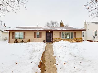 138 S Main St, Holstein, IA 51025