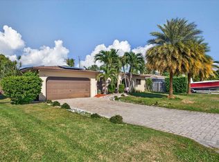 301 SE 8th Ct, Pompano Beach, FL 33060