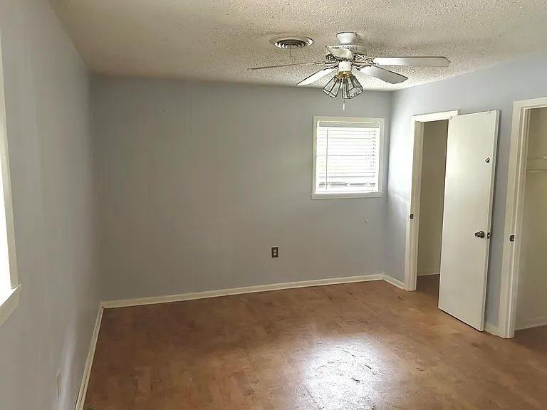 4303 Mockingbird Rd — Photo 15