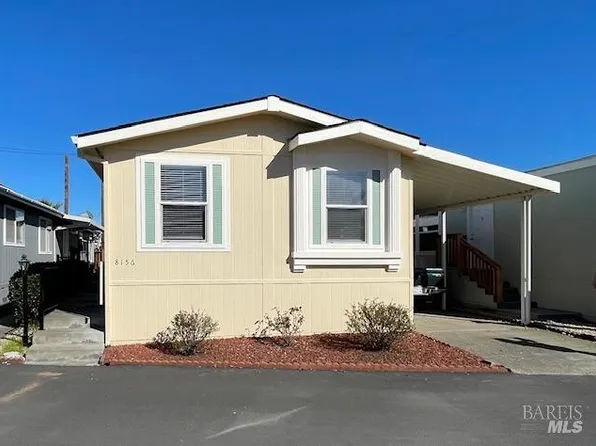 8156 D St, Windsor, CA 95492