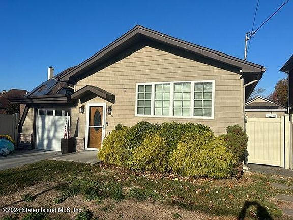2nd image of 117 Beverly Ave