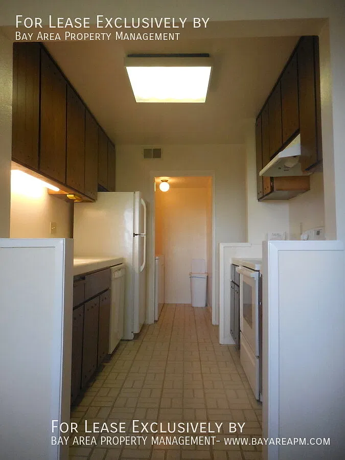2BD/2BA Bright Condo w/ Sweeping Hill Views & Private Balcony — Photo 4