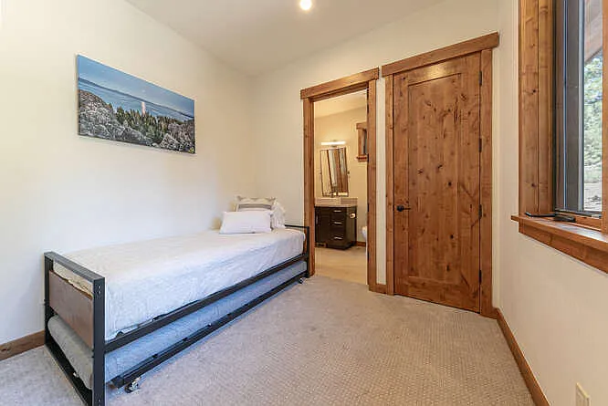 10768 Labelle Ct — Photo 26