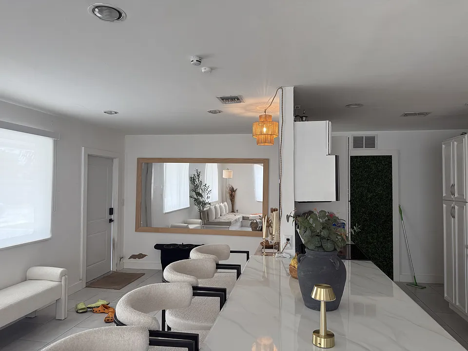 Kitchen and Living 3
