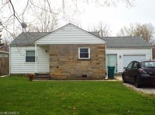 7422 Lake Rd E, Madison, OH 44057