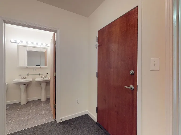 Osage Avenue Apartments — Photo 22
