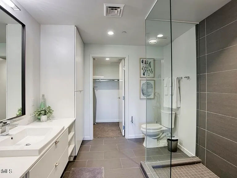 200 W Portland St #420 — Photo 9
