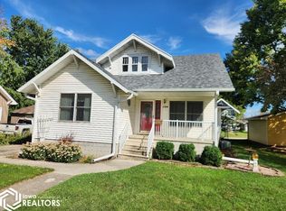 124 W 4th St, Kanawha, IA 50447