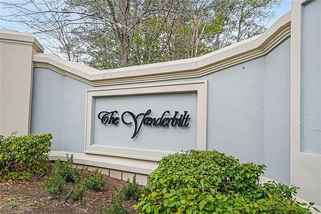 2 bed, 2.5 bath, 1730 sqft, $2,750 — Photo 2