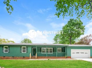 2324 Pine Forest Dr, Gastonia, NC 28056