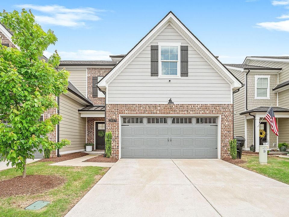 1st image of 2617 Leawood Ct