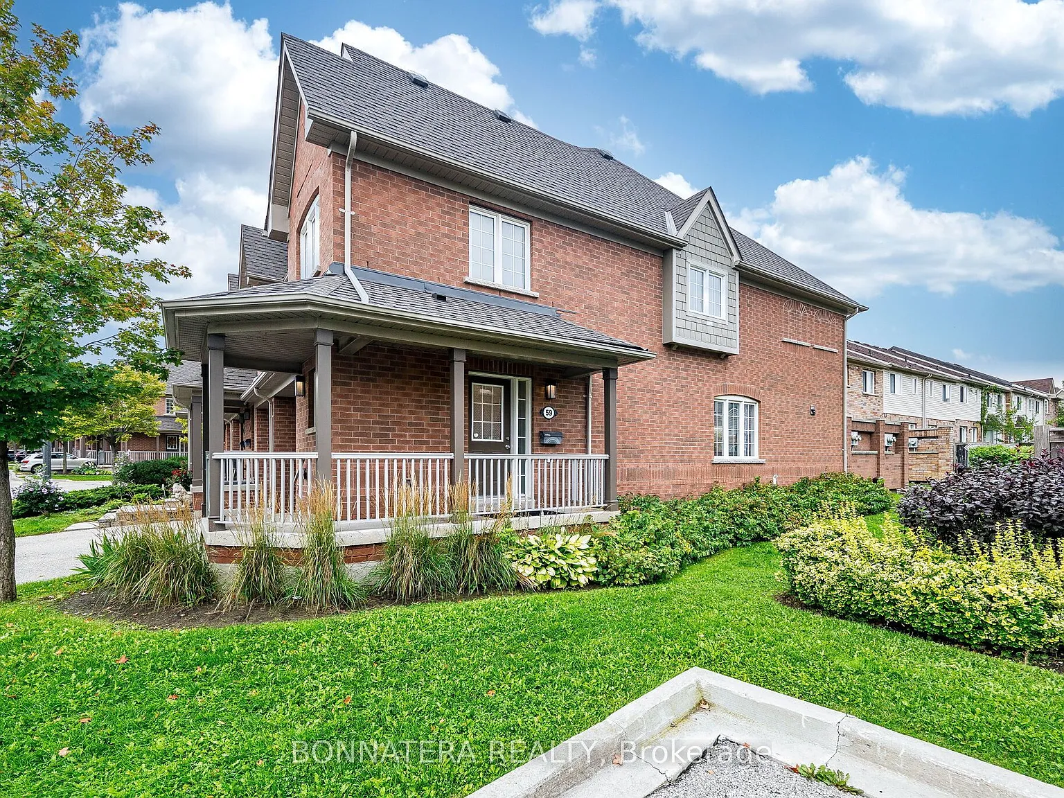 4 bed, $3,500 — Photo 2