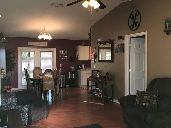 3rd image of 40740 W 6th Ave