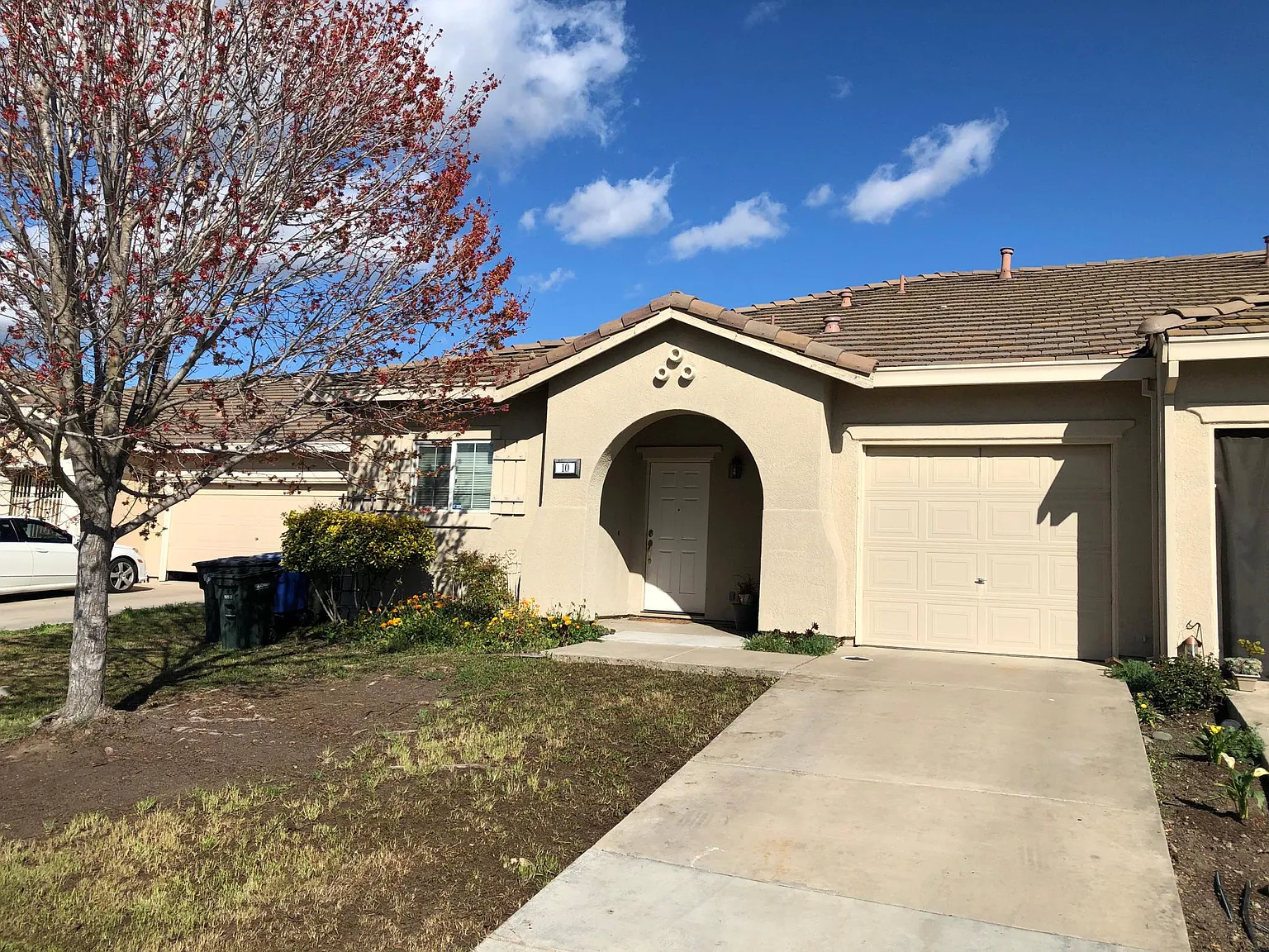 10 Van Horn Ct photo 1