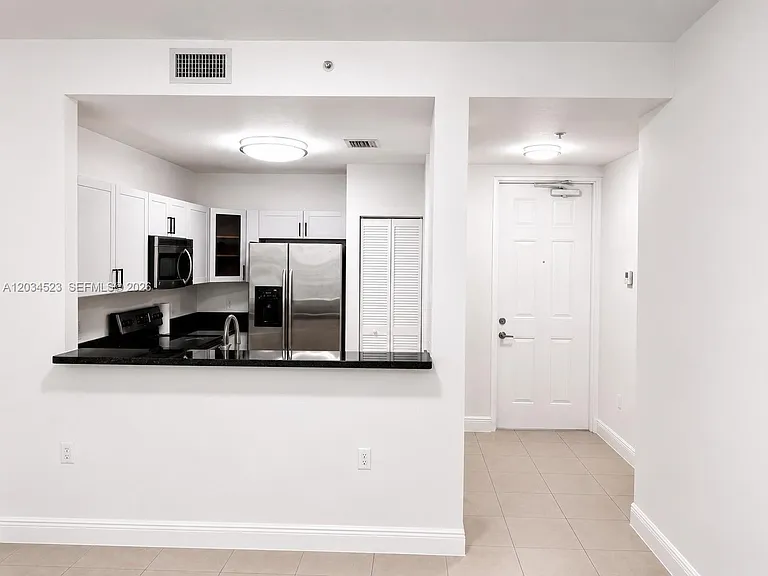 652 NE 63rd St #105 — Photo 29