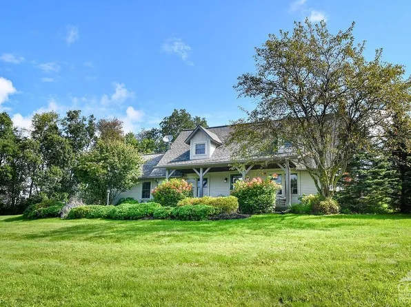 47 Pebble Lane, North Chatham, NY 12132