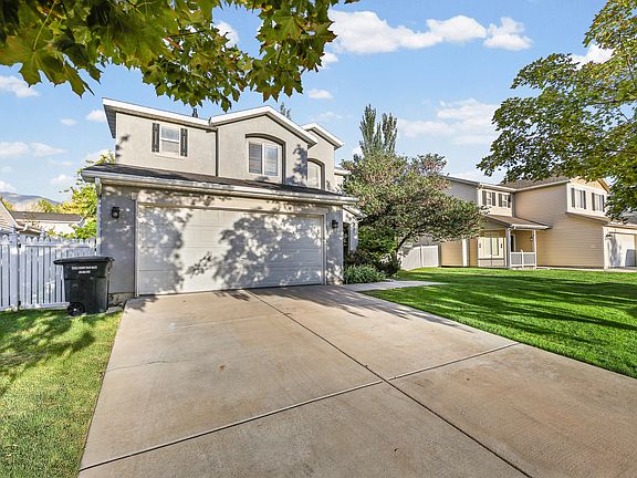 3rd image of 5482 Scarsborough Way