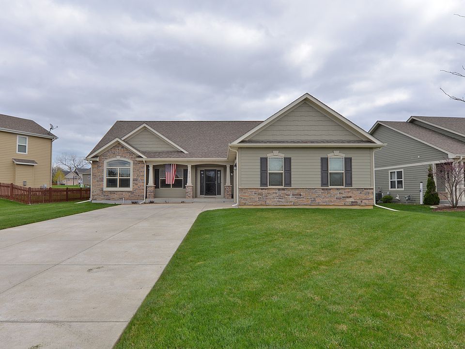 2nd image of 8415 94th Ct
