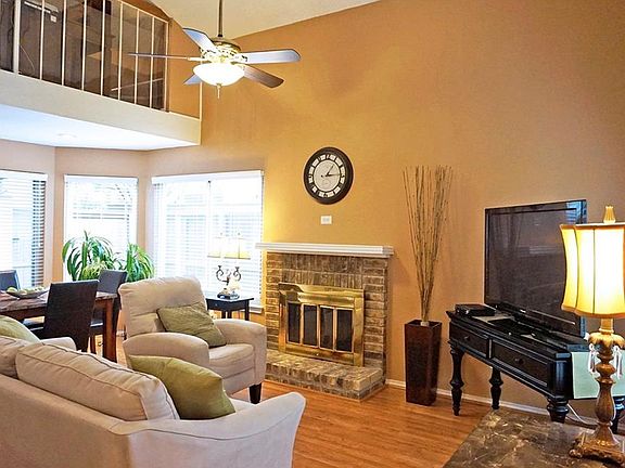 4th image of 14151 Montfort Dr APT 281