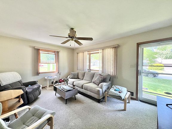 3rd image of 8802 S 79th STREET