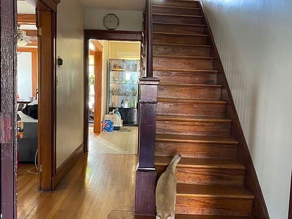 5th image of 20 Ellington Rd